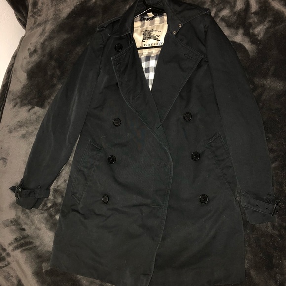 The Chelsea Heritage Trench Coat Burberry in Black - Picture 5 of 5